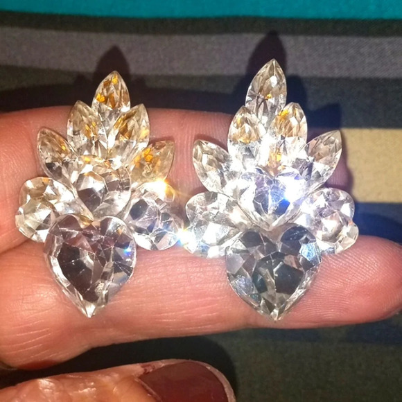 vintage eisenberg or weiss crystal cluster slip on earring - Picture 1 of 3